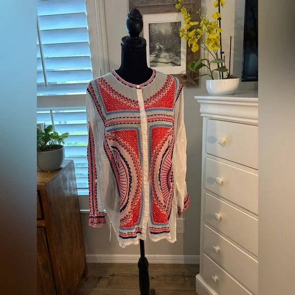 Johnny Was NWT
THE AUDREY MANDARIN COLLAR SHIRT, MAURA
- WHITE, XL - Picture 1 of 13